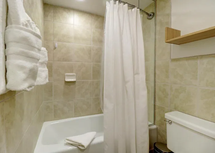 Pg G-6 Peregrine 2br 2ba Apartment