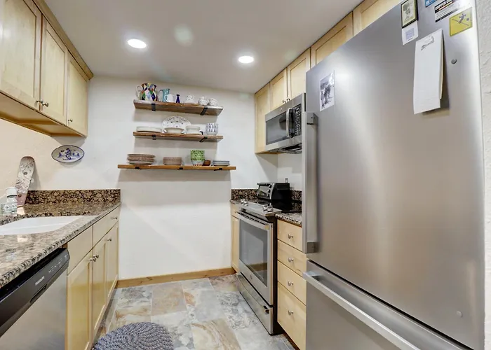 Pg G-6 Peregrine 2br 2ba Apartment *